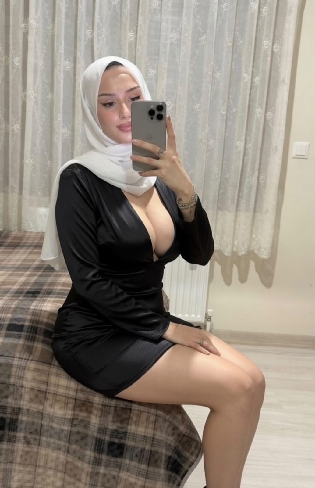Küçükova Eğlenceli Kadın Escort Müjde