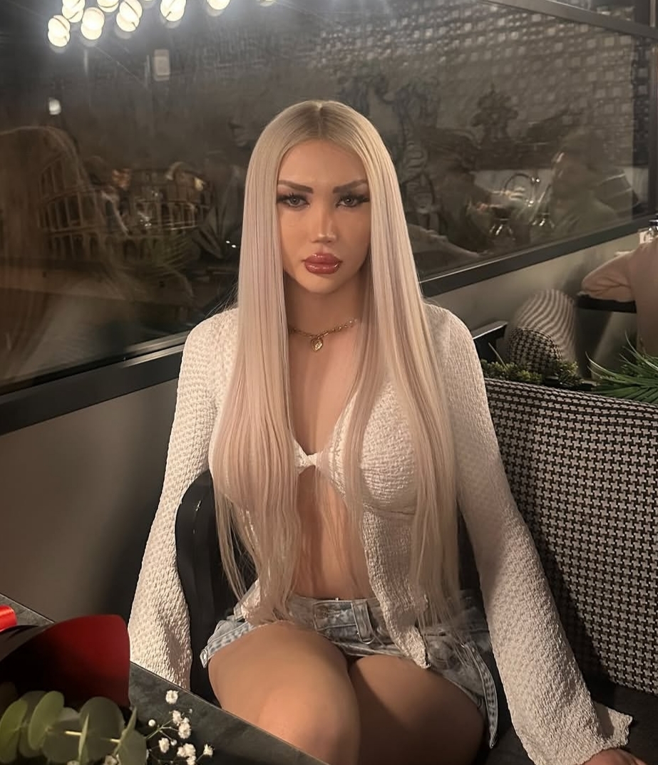 Karaağaç Arabada Görüşen Bayan Escort Aylin