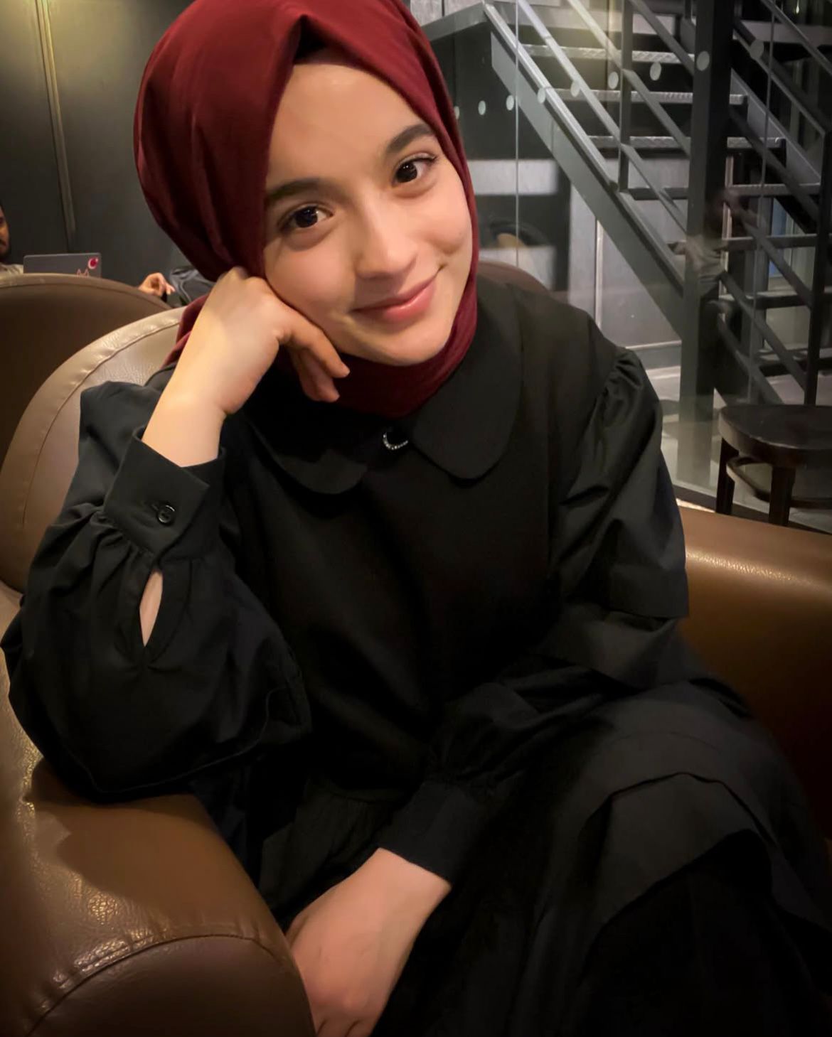 Akoluk Vip Bayan Escort Bayan Amina